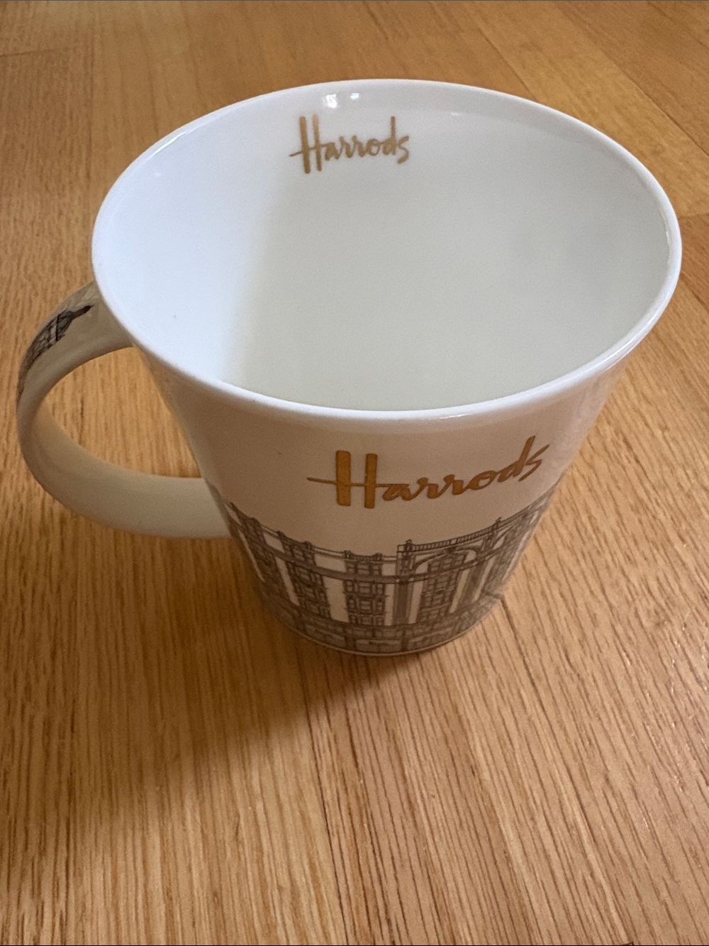 Harrods White and Gold Logo Mug (fine bone china)
